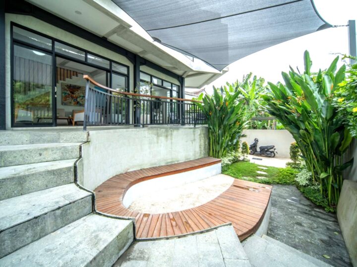 Garden deck at Gang Beji Villa, Dalung