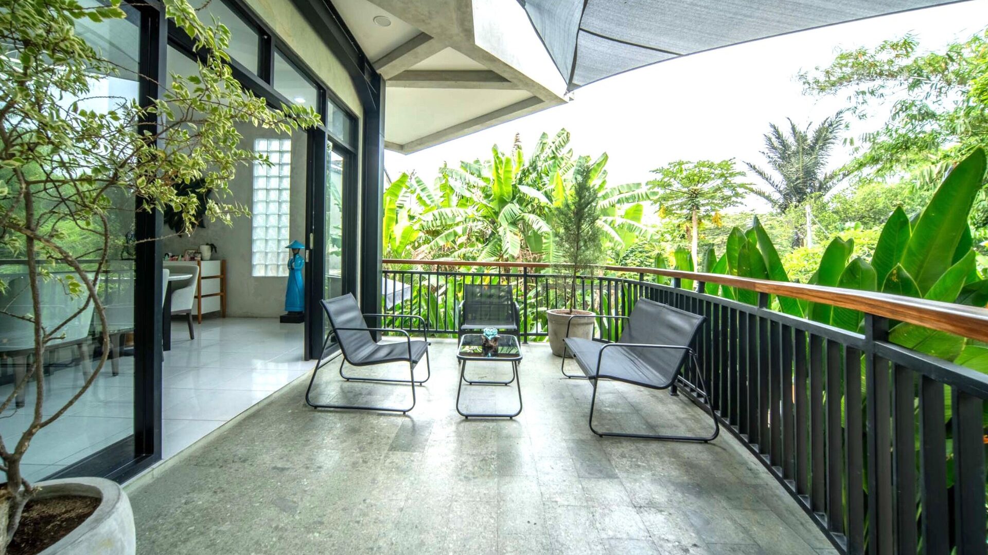 Balcony terrace at Gang Beji Villa, Dalung