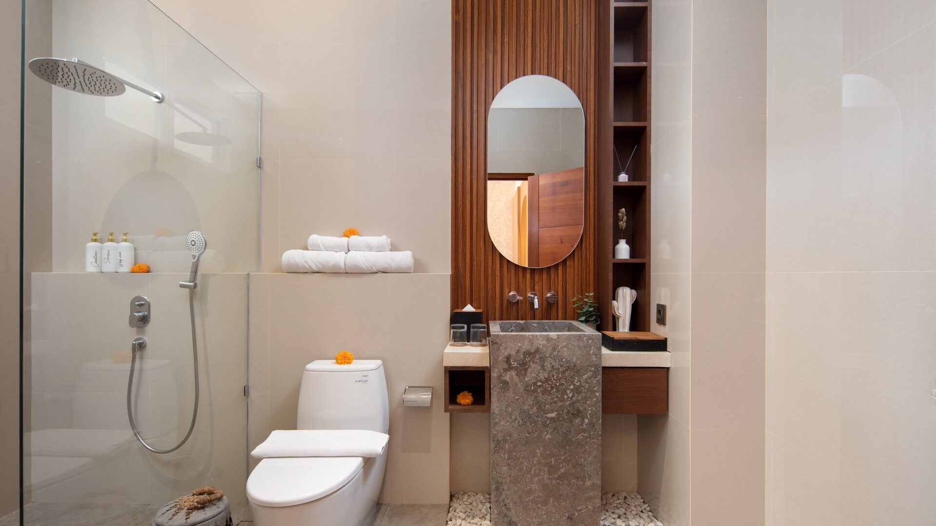 Bathroom one at Villa Amandine, Tumbak Bayuh